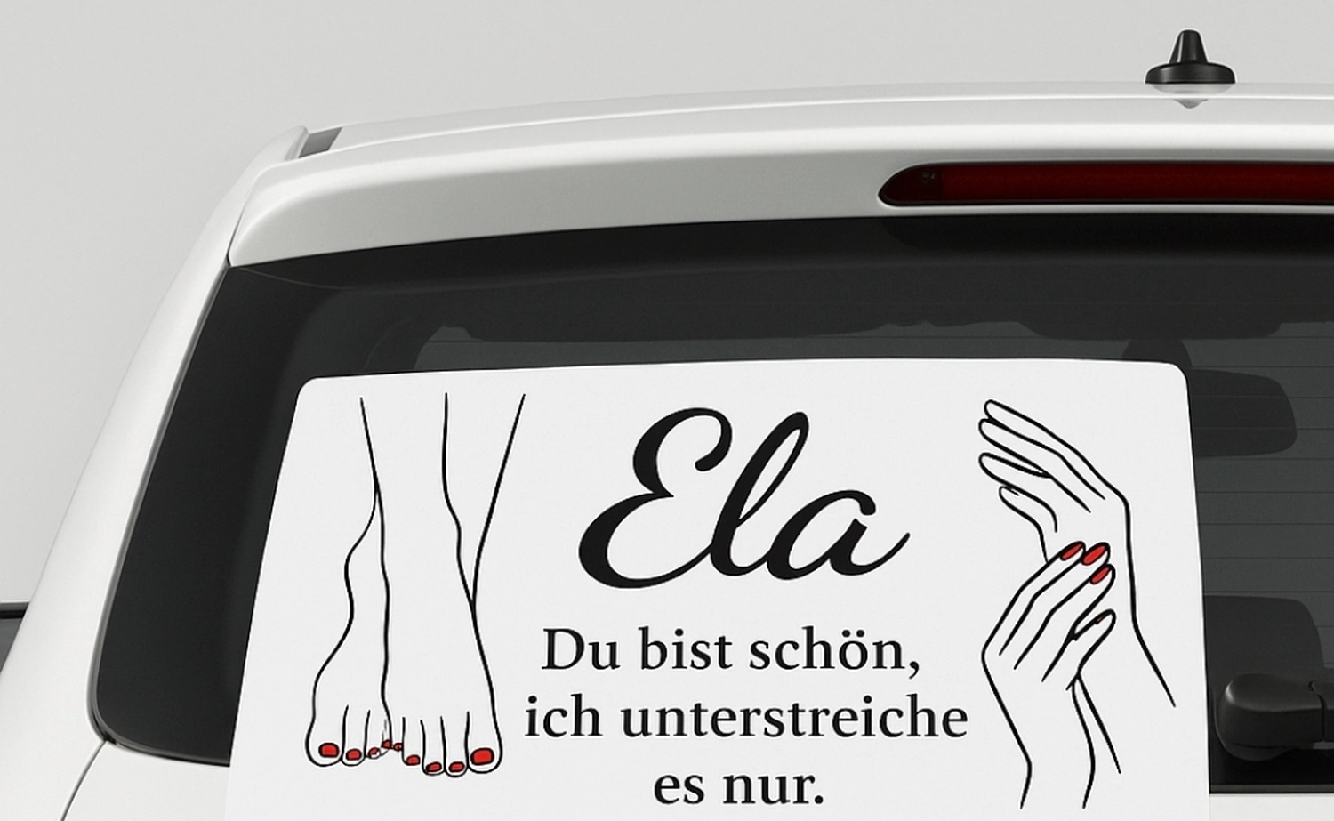 Ela Expert - Fußpflege, Hände & Nägel, Kosmetik - Ela Banner auf einem Auto